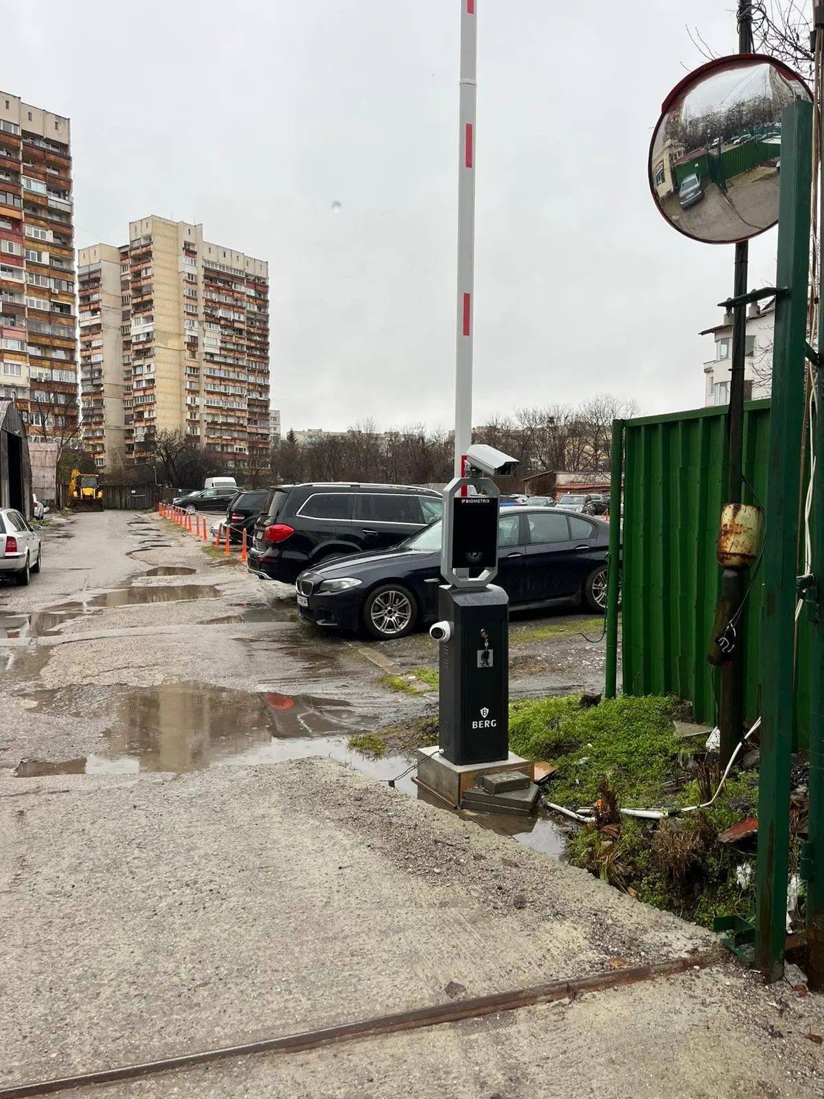 Паркинг Люлин, София